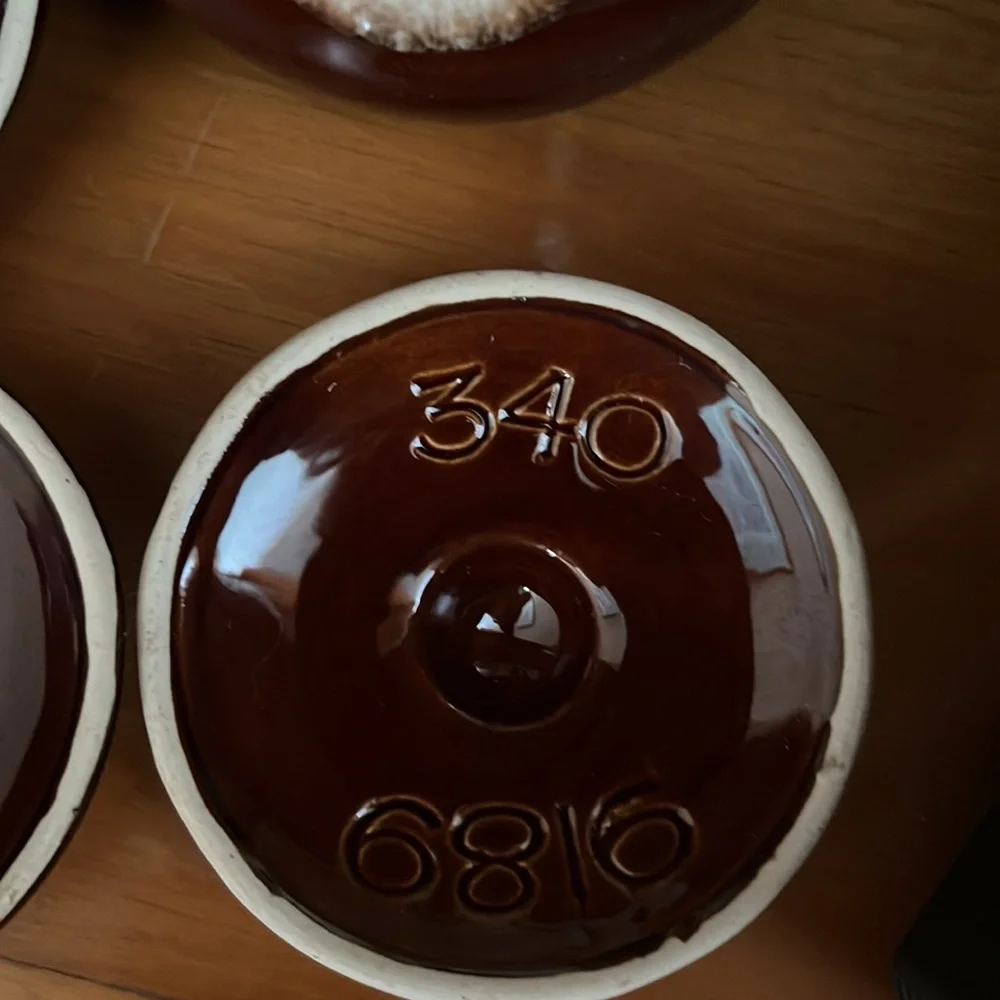 4 Vintage McCoy 340 Bean Pots with Lids